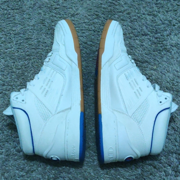 Champion 3 on 3 White and Gum shoes - Picture 4 of 5